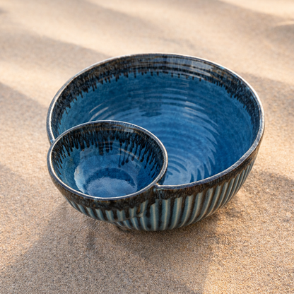 Forest Curve – Handcrafted Ceramic Bowl with Side Dip
