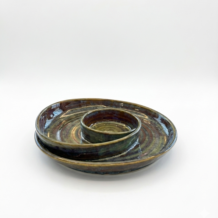 Halaqah Green Platter – Handcrafted Spiral Chip & Dip Serveware