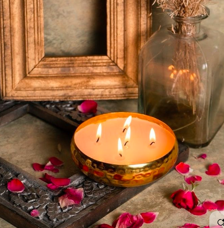 Celeste Urli Big Candle in Premium Velvet Gift Box - Oud fragrance