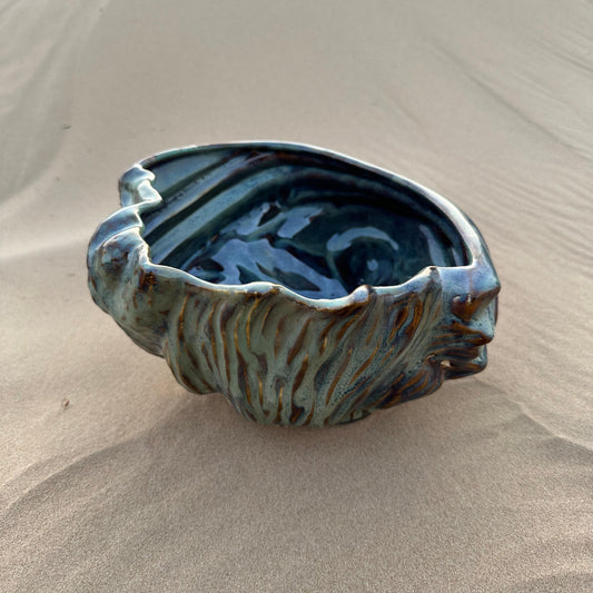 Shell-Shaped Decorative Bowl – Green Toned Ceramic