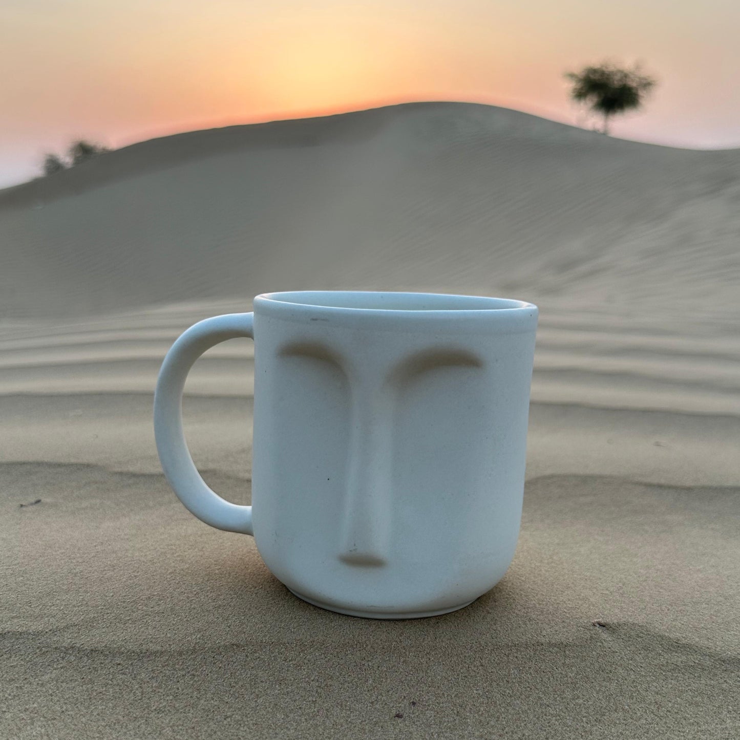 Wajh – Sculpted Face Ceramic Mug Single