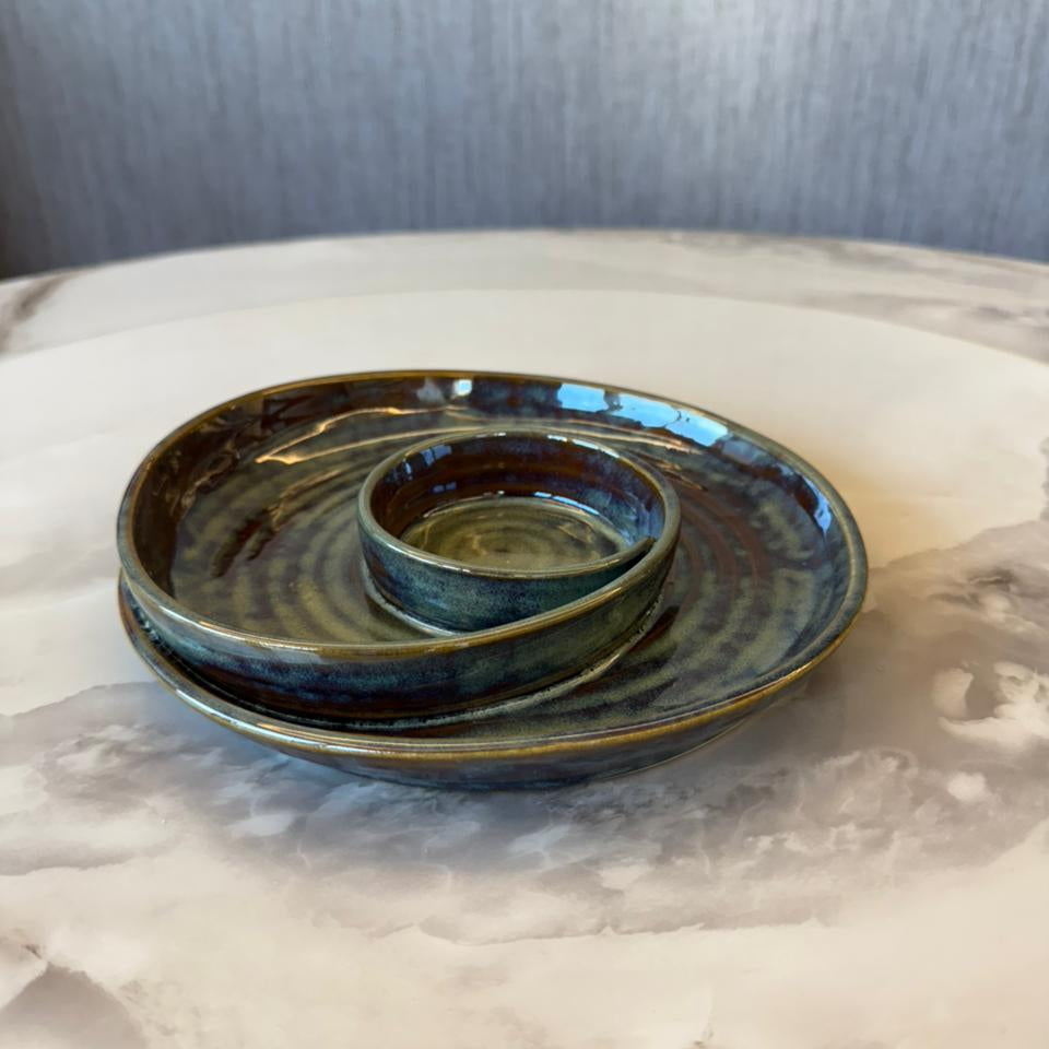 Halaqah Green Platter – Handcrafted Spiral Chip & Dip Serveware