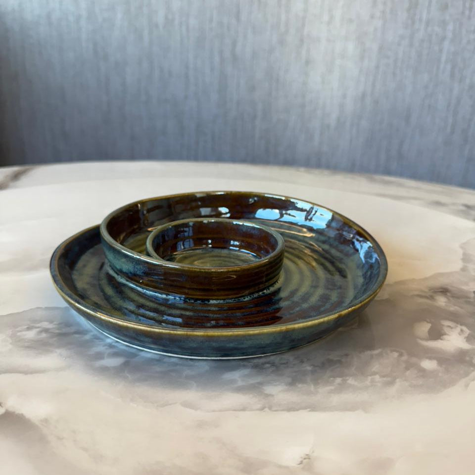 Halaqah Green Platter – Handcrafted Spiral Chip & Dip Serveware