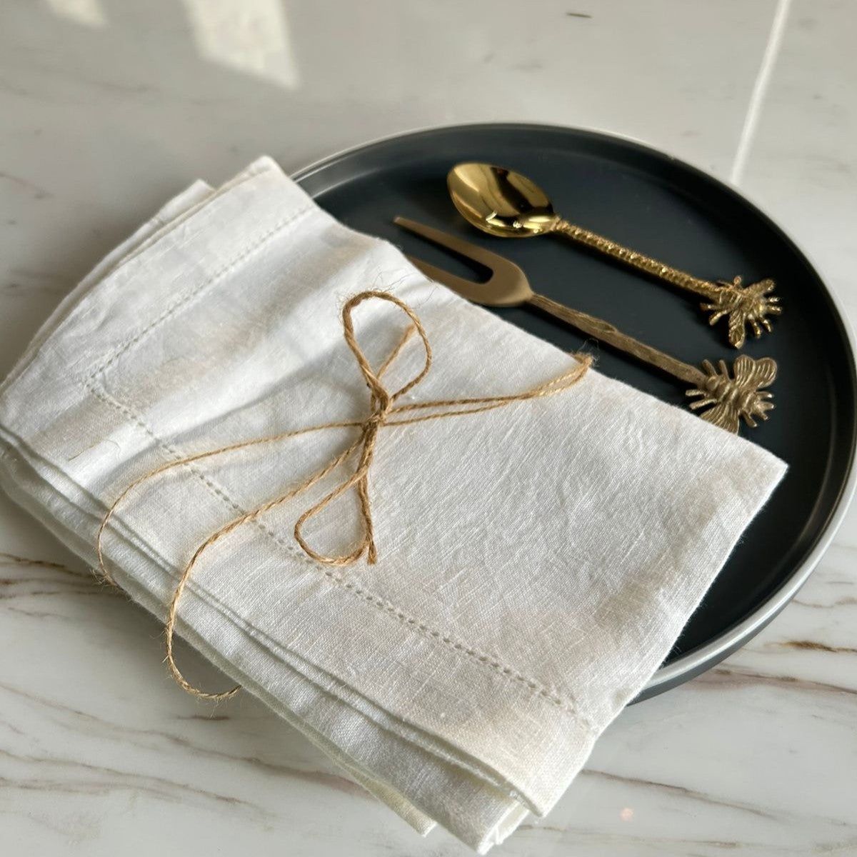 White Hemstitched Linen Napkin - Set of 4