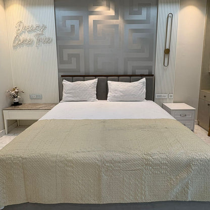 Cream Silk Quilted Bed Throw – 210 x 240 cm